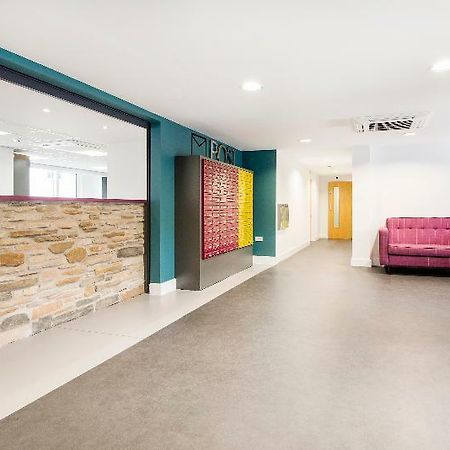 Destiny Student - Holyrood Otel Edinburgh Dış mekan fotoğraf